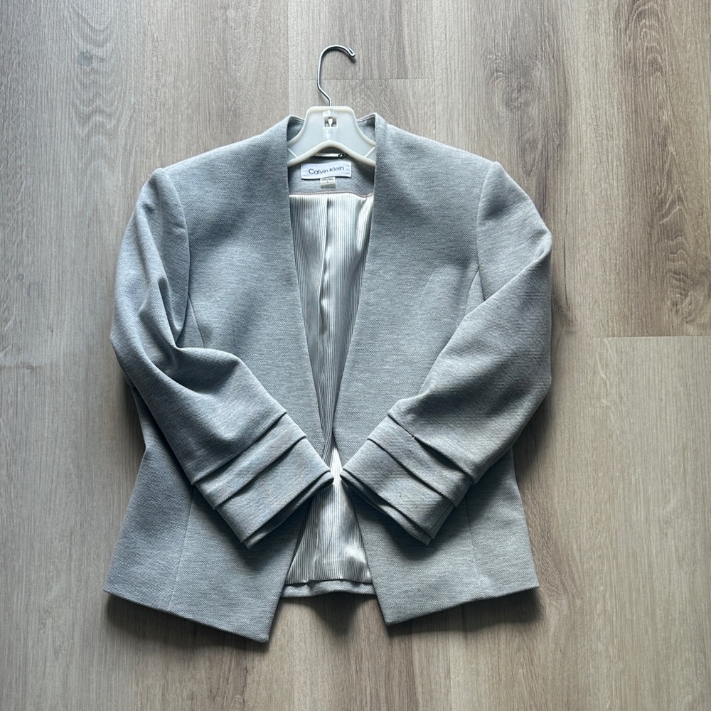 Calvin Klein Women's Light Gray Blazer